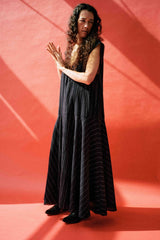 sleeveless long dress